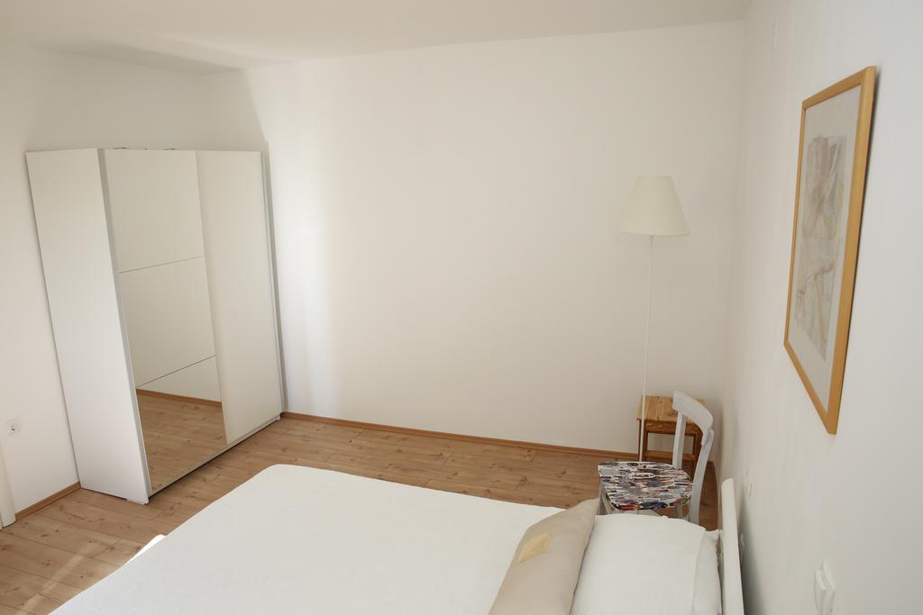 Apartment Udovicic Vodice Zimmer foto