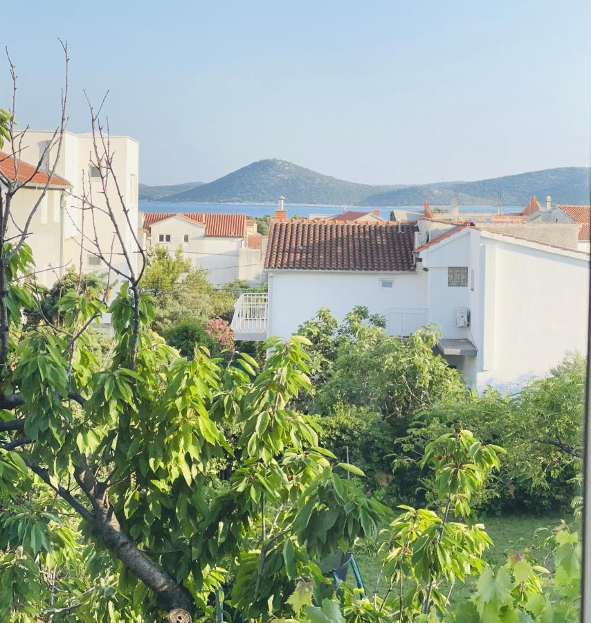 Apartment Udovicic Vodice Exterior foto